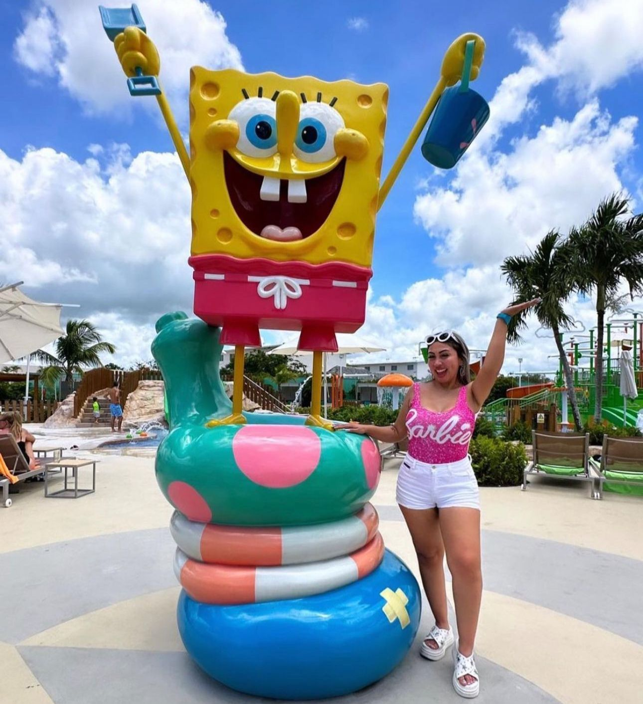 Parque acuático temático en el Caribe con una viajera de Puntacaribe
